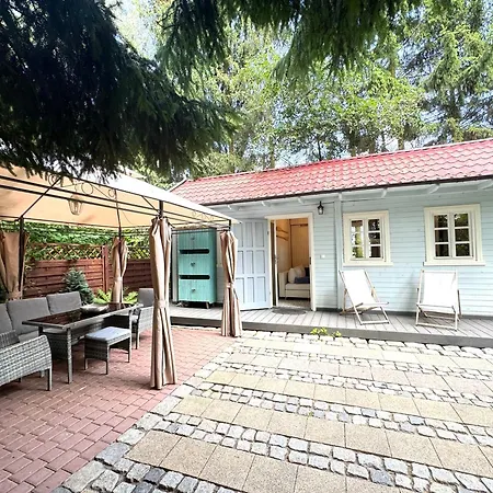 Tulipanek - Domek Letniskowy Z Ogrodkiem * Stegna (Pomerania)